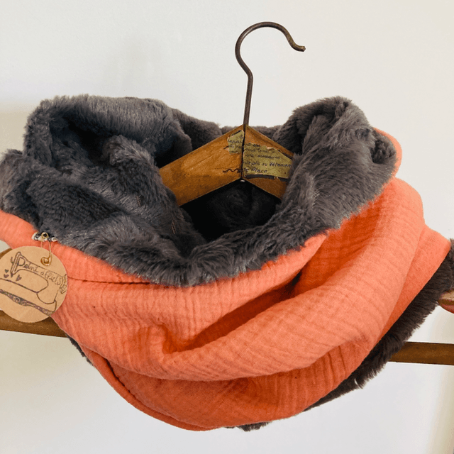 Snood capuche 