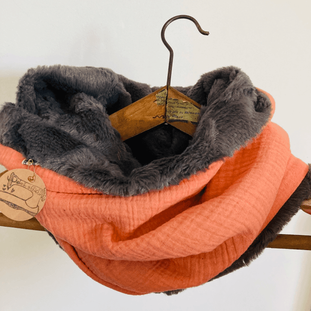 Snood capuche 