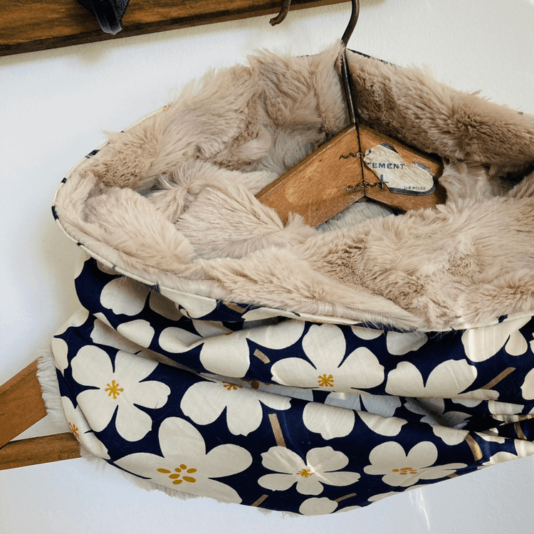 Snood pâquerettes bleu marine